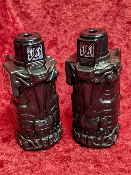 Premium Bandai Exclusive Kamen Rider BUILD DX Metal Tank Tank FULL BOTTLE FINAL set