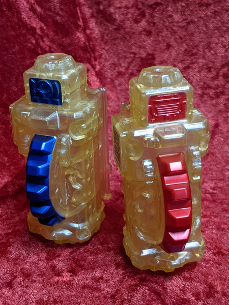 Premium Bandai Exclusive Kamen Rider BUILD DX Gear Remocon & Gear Engine FULL BOTTLE FINAL set
